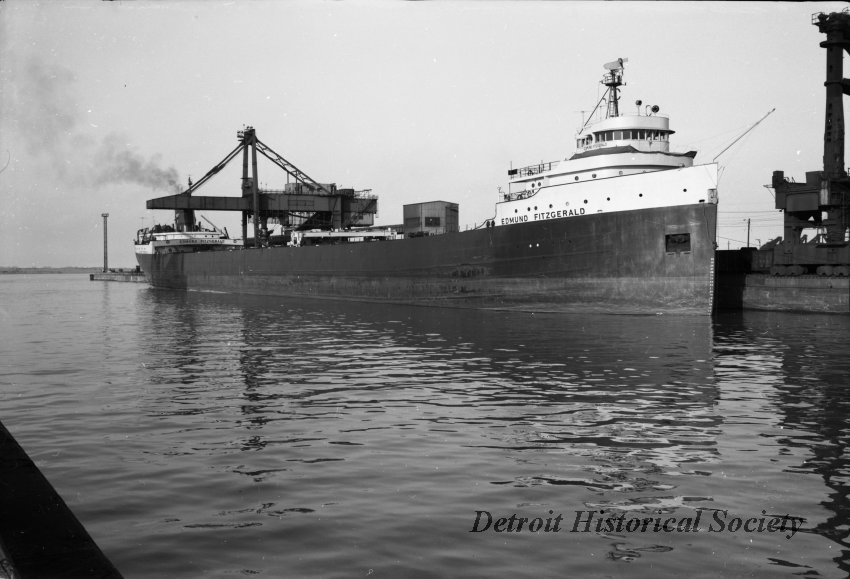 #OTD in 1975, the ore carrier S.S. Edmund Fitzgerald sank in Lake Superior near Whitefish Point, killing all 29 sailors on board. 

Tonight, we honor them and all sailors lost on the lakes in our 21st Annual Lost Mariners Remembrance, taking place virtually on facebook at 7 pm.