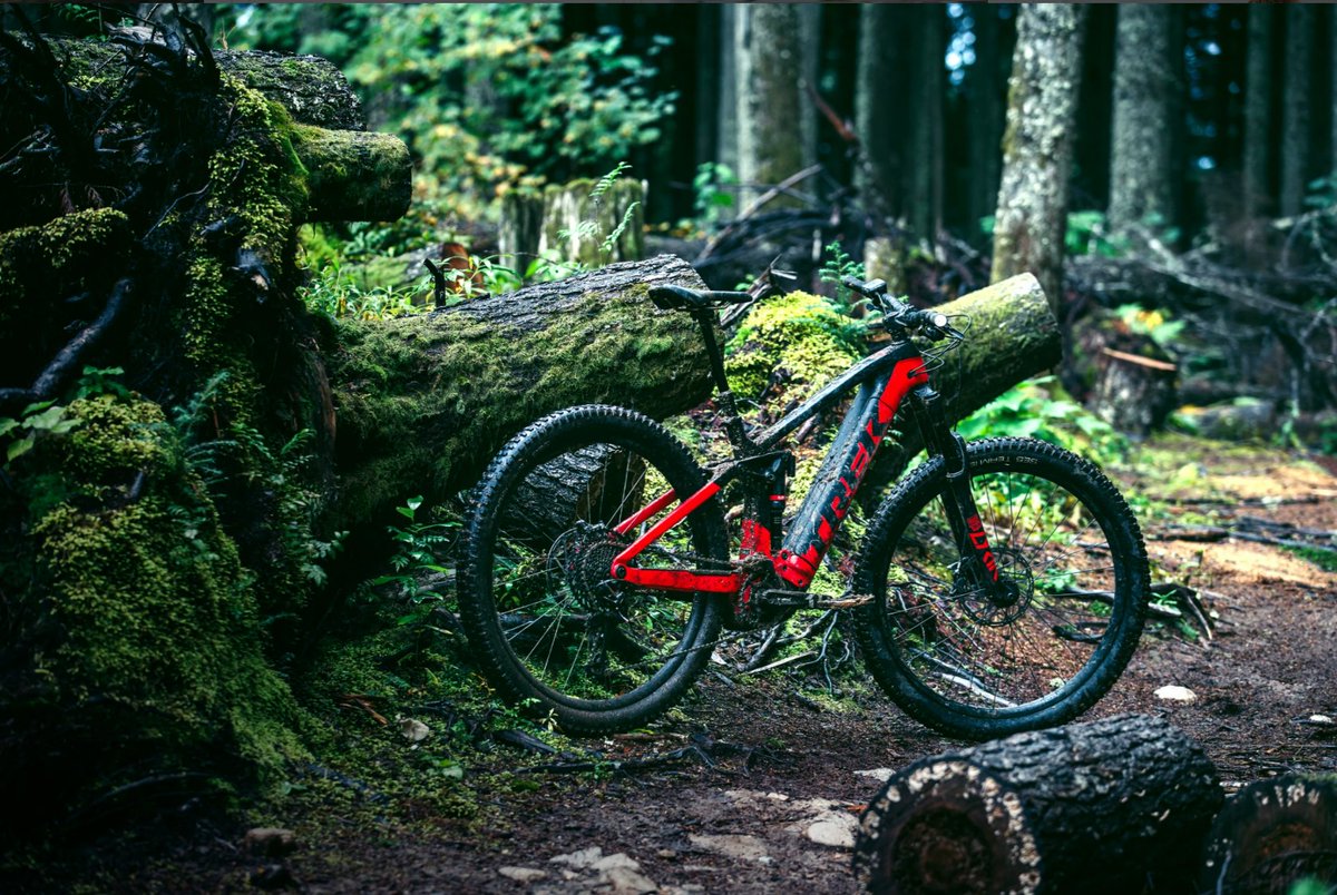 Team_Cycles's tweet photo. Built for ripping the big stuff, The Trek Rail. 💨
Featuring the same high-end trail tech as our analogue trail bikes, an upgraded fork, drivetrain, battery and more. 
Available on finance and Klarna at #TeamCycles. 
Browse the range on our website >> https://t.co/XZohDVcUsd https://t.co/QFRvt6oKqU