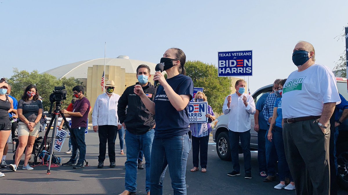 sharonjqyang's tweet photo. I’m incredibly proud to have been part of #TeamGOJ. We fought like hell for a candidate we believed in, day in and day out, all across #TX23. 

Last Tuesday hurt, but if there’s anything @GinaOrtizJones taught us, it’s that you pick yourself up and get back in the fight. https://t.co/1OqxrxS6Pj