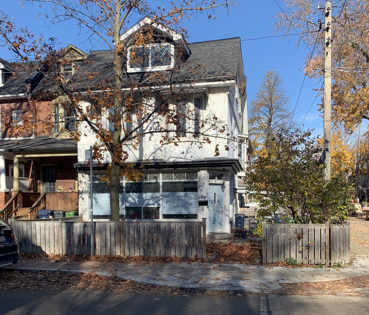 And a block away. This used to be a shop. If you tried to put a shop or café here now, you wouldn’t be allowed as of right. Even here, in an area with relatively permissive zoning. 7/