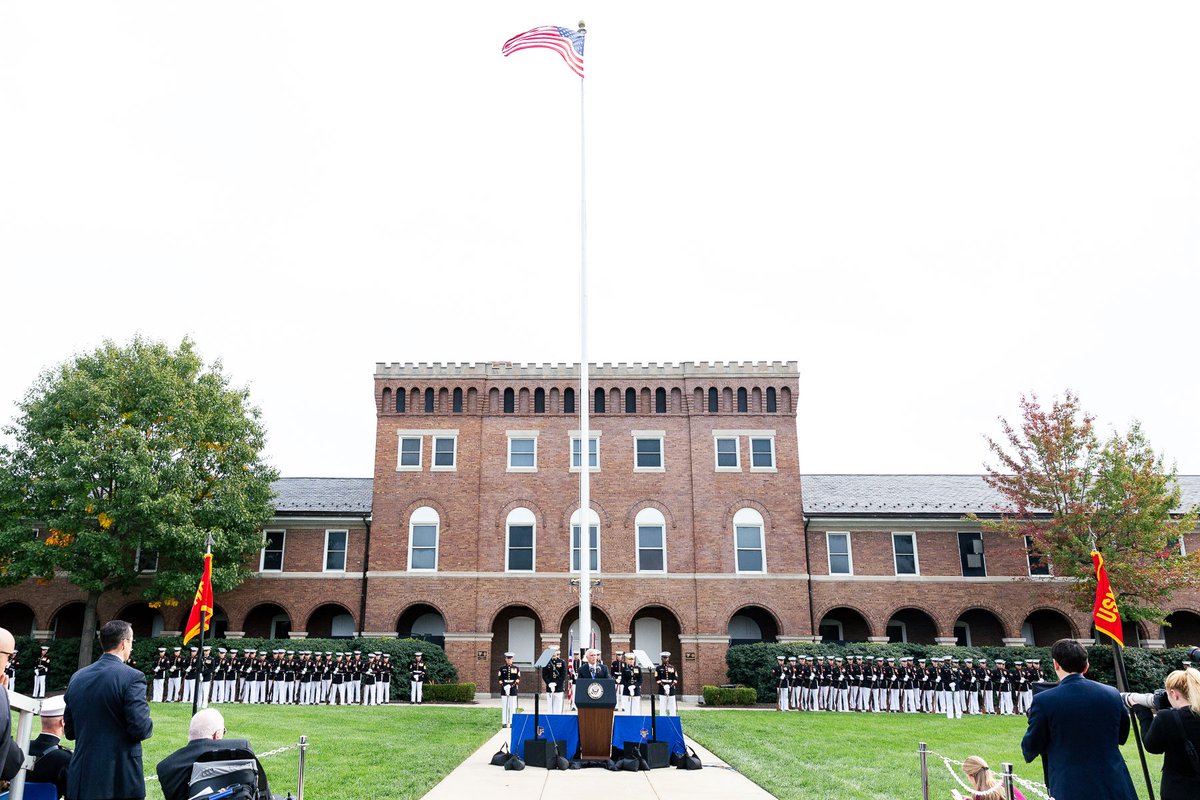 Mike_Pence's tweet photo. Happy 245th Birthday to the @USMC! Today we celebrate the brave men and women of the United States Marine Corps who fight each day to defend our freedoms and protect this Nation! #SemperFi #HappyBirthdayMarines https://t.co/Lg5Cp1CZyd