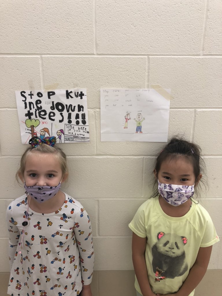 HTyrrellMECC's tweet photo. These persuasive writers are eager to change the world! Look at these signs and petitions that they made! Way to go writers! #giraffeclass #MasonMoment #worldchangers ππ https://t.co/Wkiwj9np5p