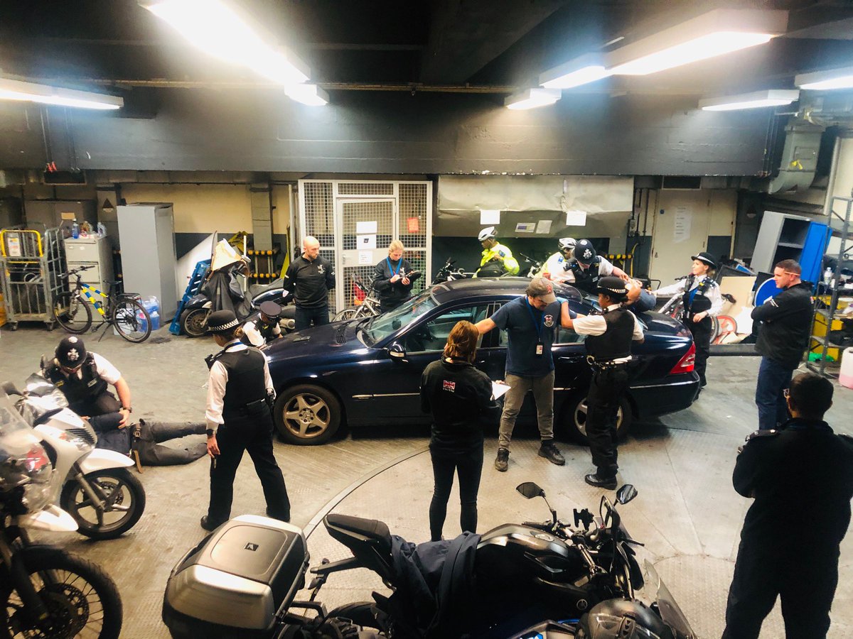 MetTaskforce's tweet image. #U52 have been working closely with @MPSWestminster learning &amp;amp; development team today with new recruits developing confidence in use of search powers and how to safely search. Our experience and knowledge will help shape effective use of intelligence led search.