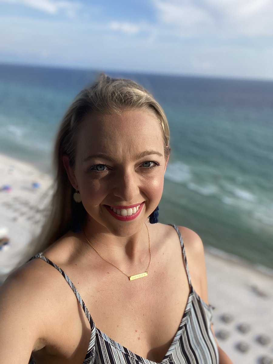 UTMB_Pathology's tweet photo. Meet PGY-4 Emma @EHenrieMD
Interests: Forensics ๐ Coag ๐
Galveston Loves: Unique festivals ๐ก Laidback Atmosphere ๐ค Resident Social Events ๐ฏโโ๏ธ Local Pride ๐ Historical Architecture โฒ๏ธ
#pathmatch21 #residentprofile @GalvestonIsland for local fun! https://t.co/UNL4Iipokv