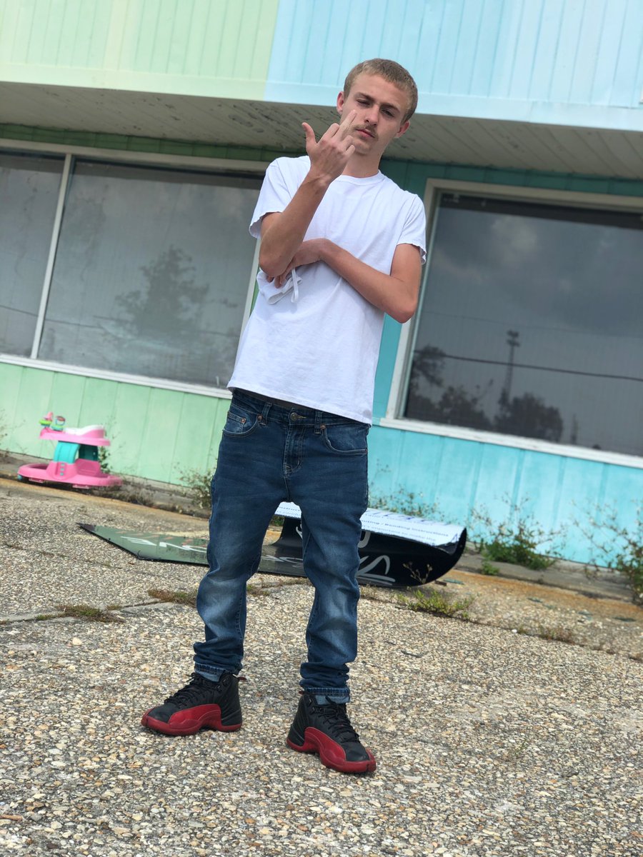 JBandZOfficial's tweet photo. “He Gone Let That 9 💥🔫 Blow wit ease”- polo G 🔥 https://t.co/6RvFW0EhFb