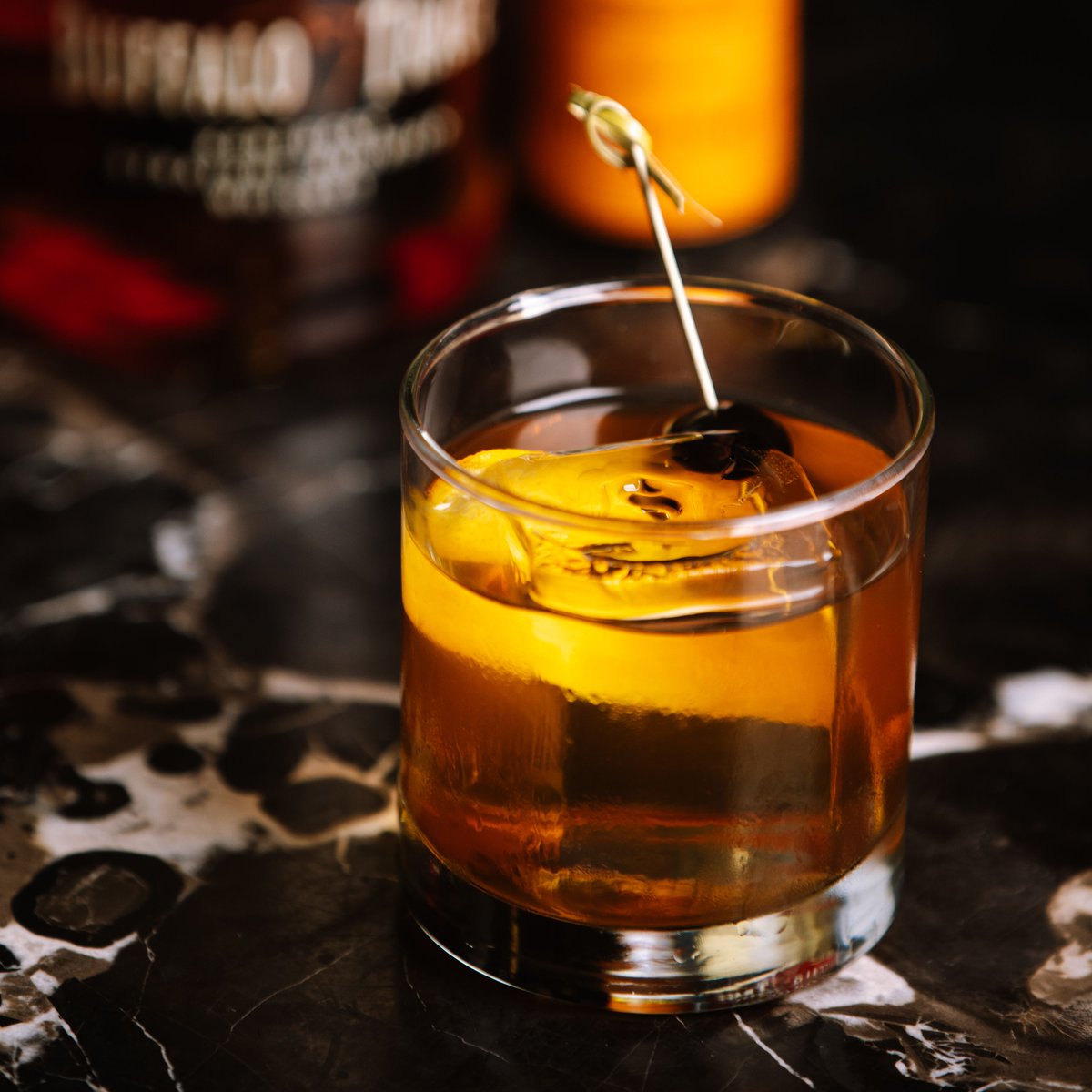 Call us old fashioned… 

#oldfashioned #cocktails #fall #DreamNashville #StatesideKitchen #SNITCH