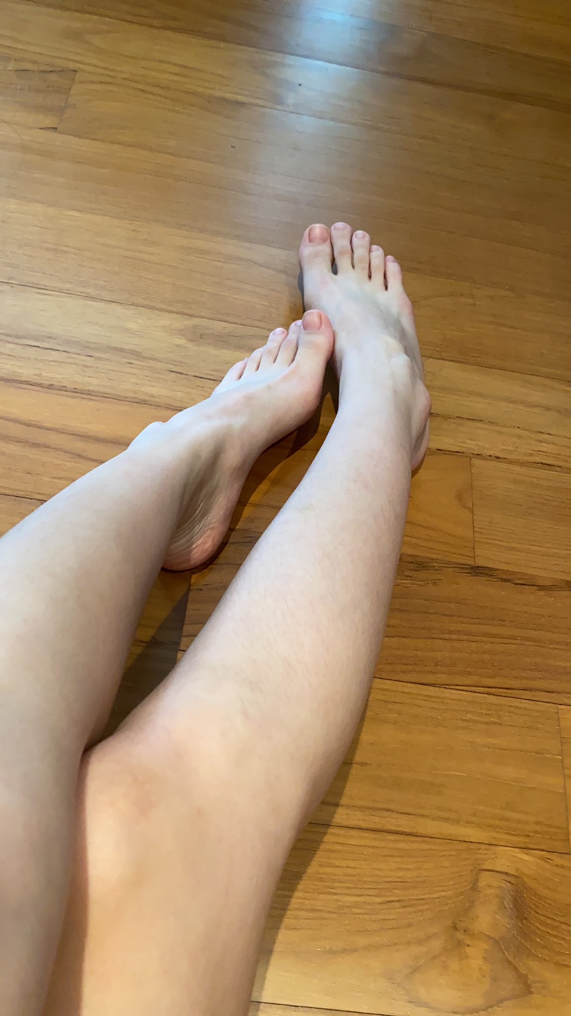 pretty virgin feet 