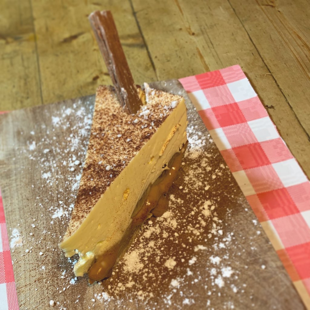 Something to look forward to? 😋

#bannerscrouchend #banoffeepie #foodporn