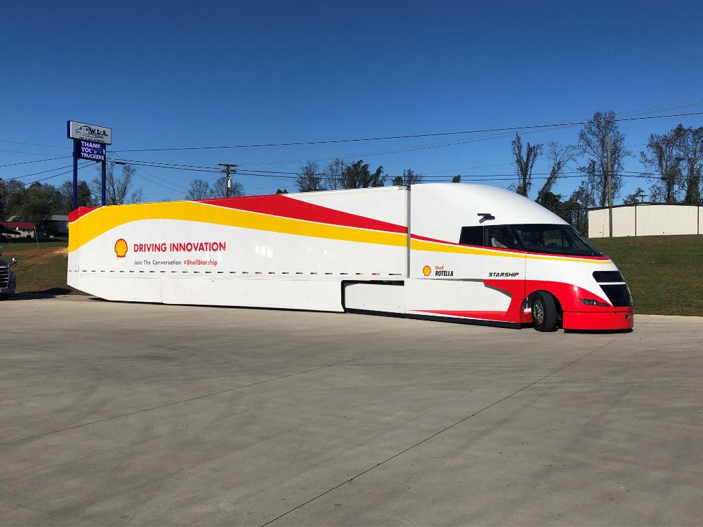 ShellRotella's tweet photo. Testing of the Starship 2.0 truck has begun in preparation for another coast-to-coast run in the coming year! The official 2021 efficiency run will build on key takeaways from the initial program in 2018 & introduce new, innovative technologies. #DrivingInnovation #ShellStarship https://t.co/aEzezyqjM0