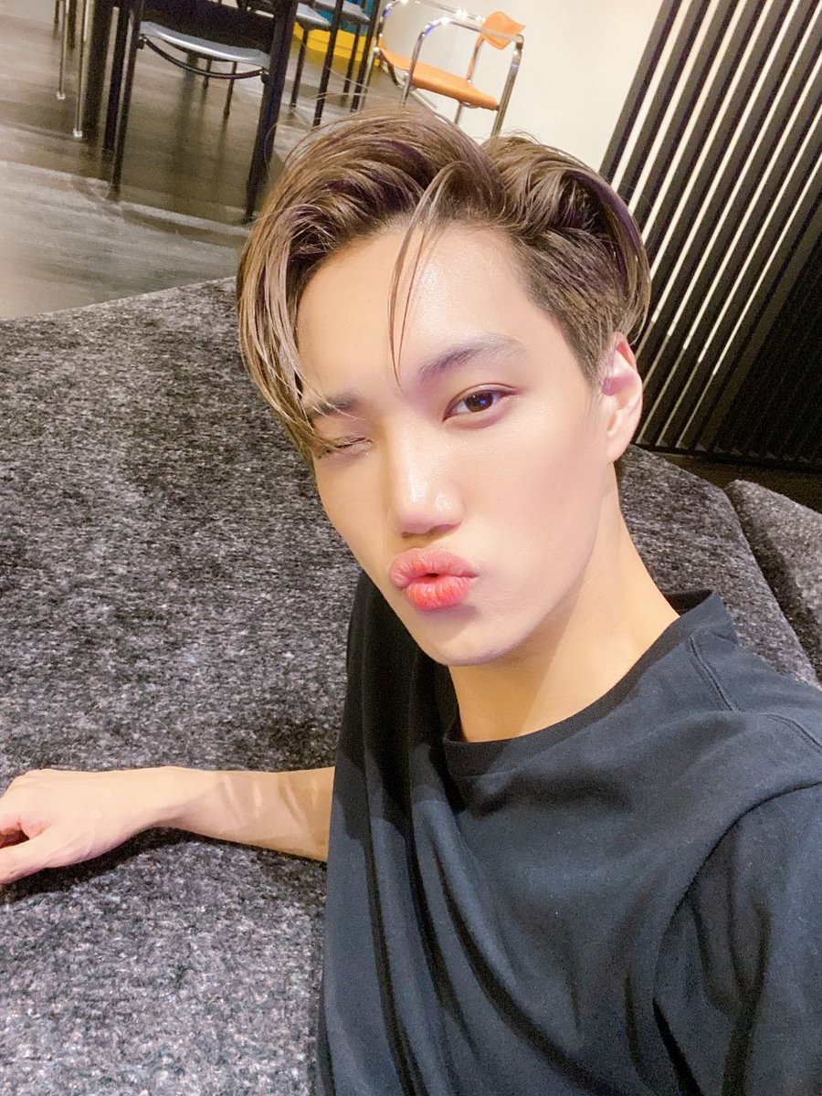 marikaia88's tweet photo. الان داری هر هر میخندی بهمون نه؟
#KAI_1stSOLO 
#카이_솔로데뷔_자이제시작이야
♠开ᴬ @weareoneEXO https://t.co/5gj2LArwrx