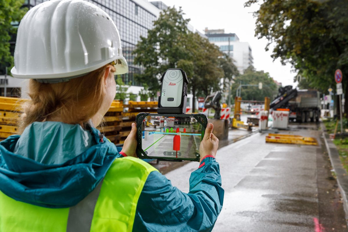 vGIS_Map's tweet photo. @vGIS_Map and @LeicaGeosystems: leading #high-#accuracy #AugmentedReality #AR in a single package. Visualize #BIM, #GIS and #RealityCapture data, and perform survey-grade data #collection. More at: https://t.co/C7e53BeWyT.
#vgis #flx100 #leicageosystems https://t.co/6SeTKaWlcN