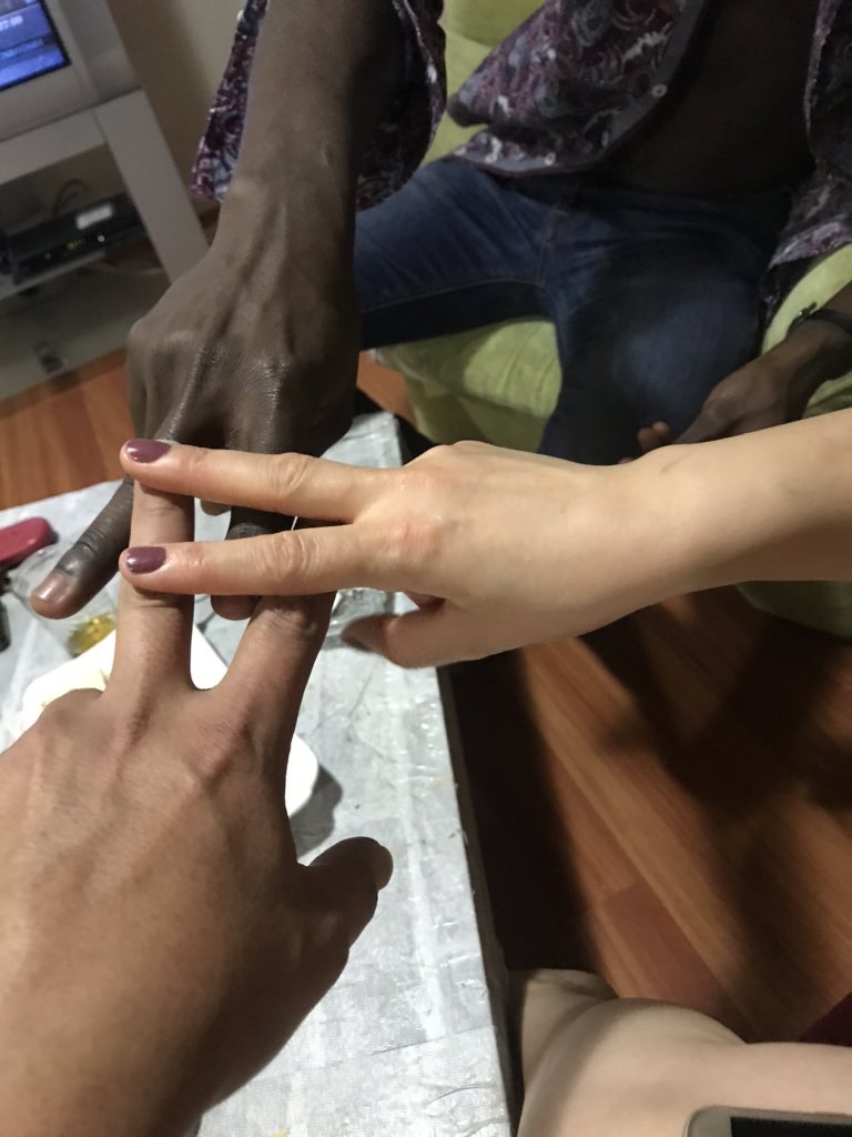 Gizli72960880's tweet photo. Karımı bu sefer Afganlı birisine verdim 
Ensest gavat cuckold bisex https://t.co/PFTCSZzHAN