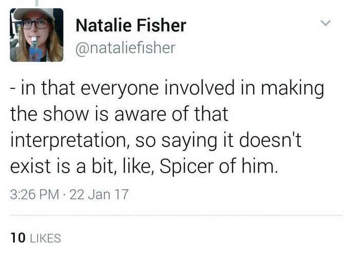 Of course she couldn't really control Jensen. But she sure tried. When he gave his opinion on her ship, she called him Sean Spicer. Nothing like painting him as a corrupt Trump admin. PLUS implying that someone needs to sit him down and teach him not to see Dean as straight.