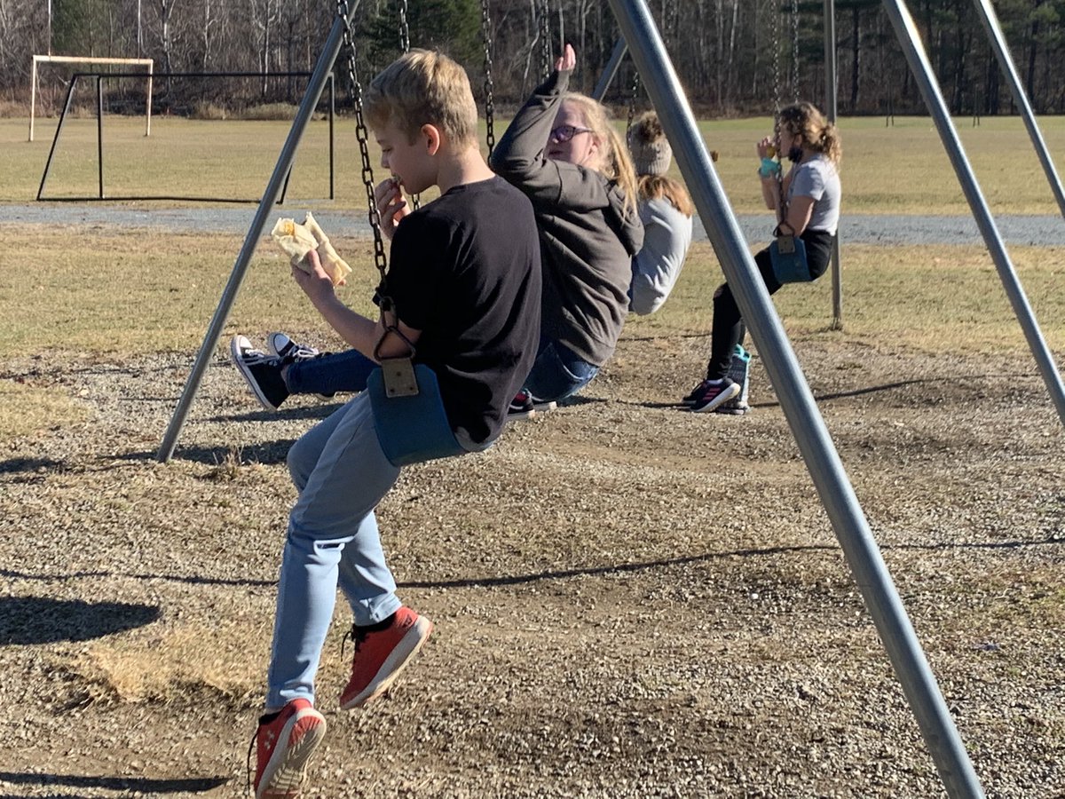 Sunny, warm lunchtime fun!
