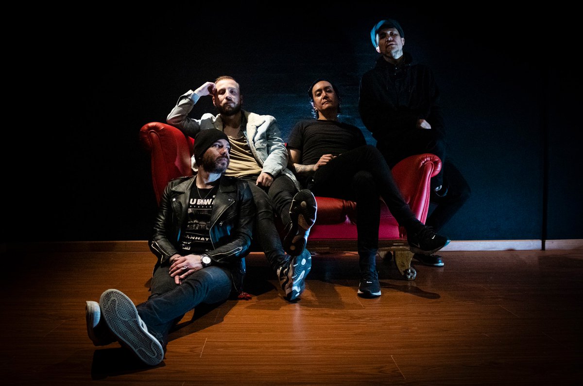 Los colombianos <a href="/AfonicaMusica/">AFONICA</a> lanzan video: ‘Nativos’. bit.ly/32vA1Yd