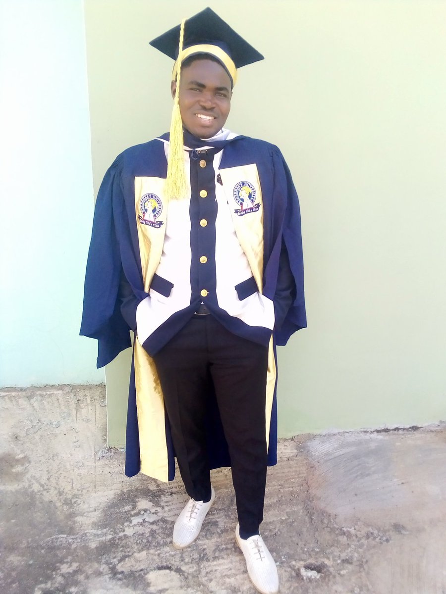 E_Obande's tweet photo. Thank God it's a wrap. B. A holder. 👨🏽‍🎓👨🏻‍🎓🥂 
#DanielGeneration2020
#RUNVirtualConvocation https://t.co/NWbew1wA0K