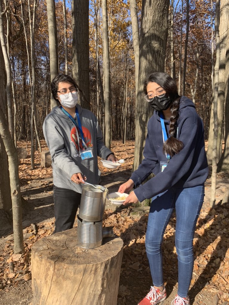 WMAES's tweet photo. 8th grade @WMAES spent a few weeks learning about the environmental and health impacts and personal risk that is associated with using wood to cook indoors. They made some clean cookstoves and saw how they work. Check out this video to learn more https://t.co/vU56yMyG32 https://t.co/JPuowTC2p4