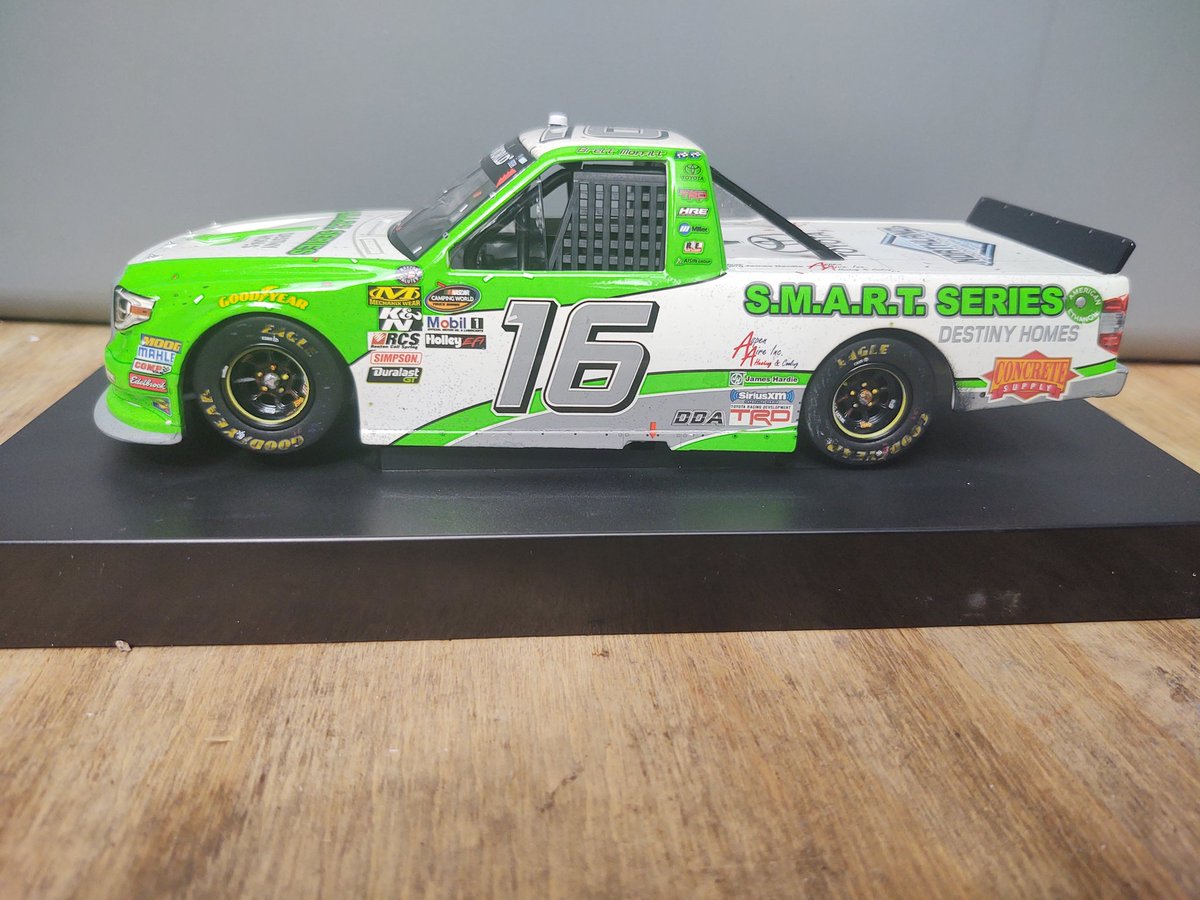 Today we have a 2018 @Brett_Moffitt #16 S.M.A.R.T. SERIES Destiny Homes Iowa win with a silver autograph. This is 1 of 96 to be produced like this. The Green and white just has a great flow on this truck. @low_nascar @Cards2P @JCCaptures1977