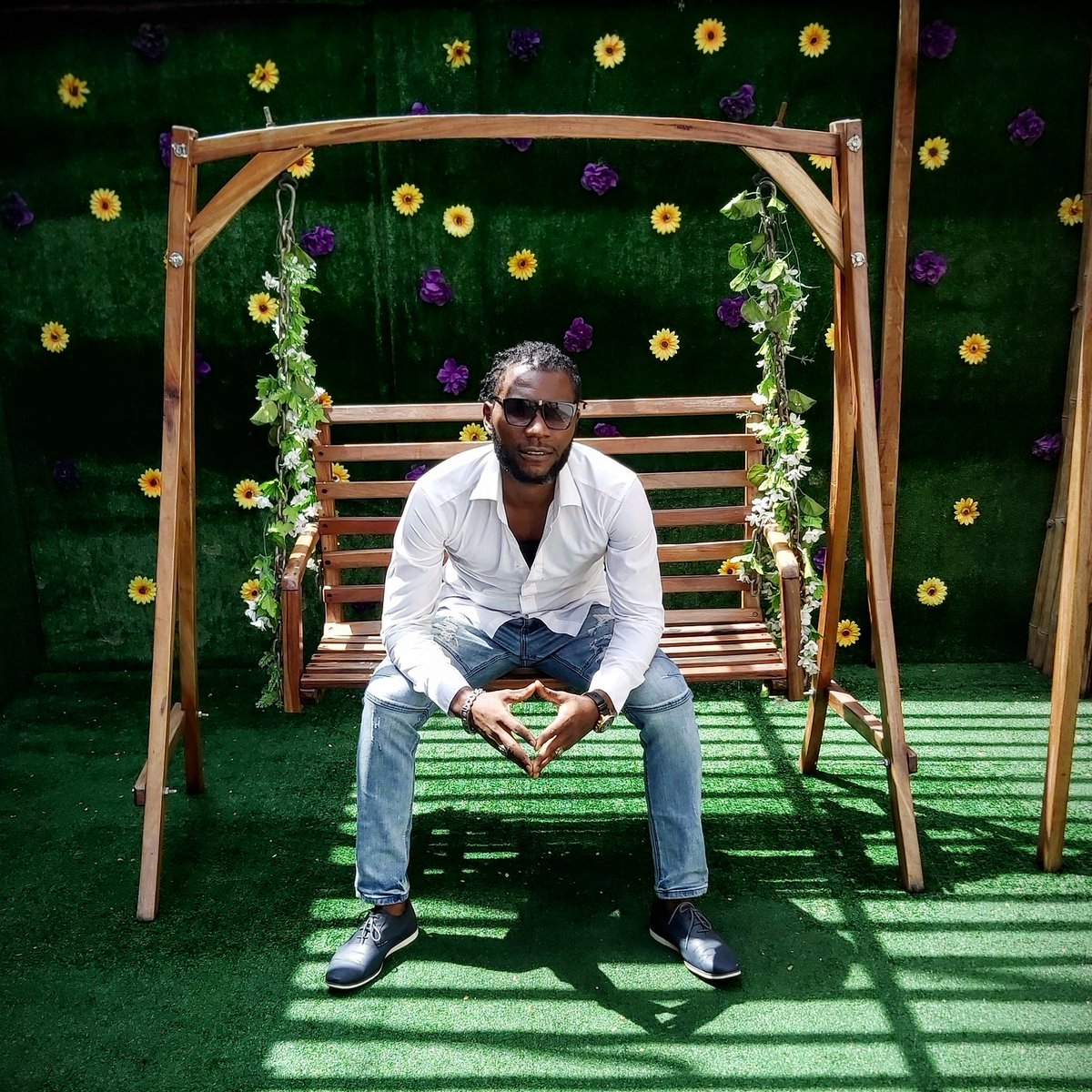 SenseiUche's tweet photo. Trying to not allow Nigeria get to me.
Who am I kidding.
#SenseiStyle
#MindBending
#BeExtraodinary
#LiveExtraodinary https://t.co/sO9AH6430M