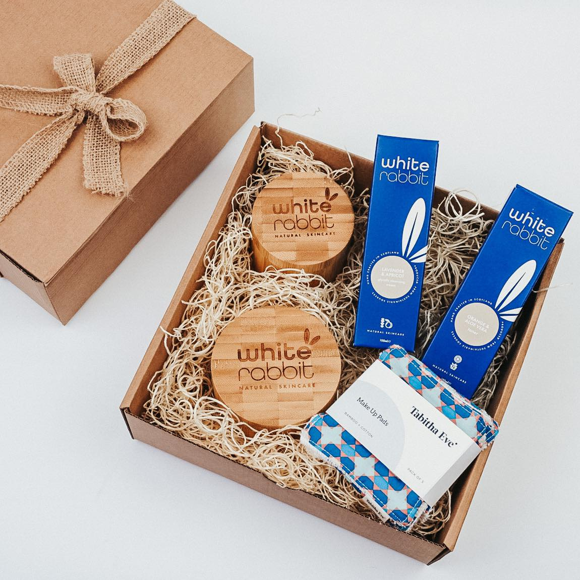 Astrisandgreen's tweet image. Treat yourself or a loved one this Christmas with The Ultimate Skincare Gift Set from Astris &amp;amp; Green.

l8r.it/MbXb

#nottinghamsmallbusiness #nottinghamvegans