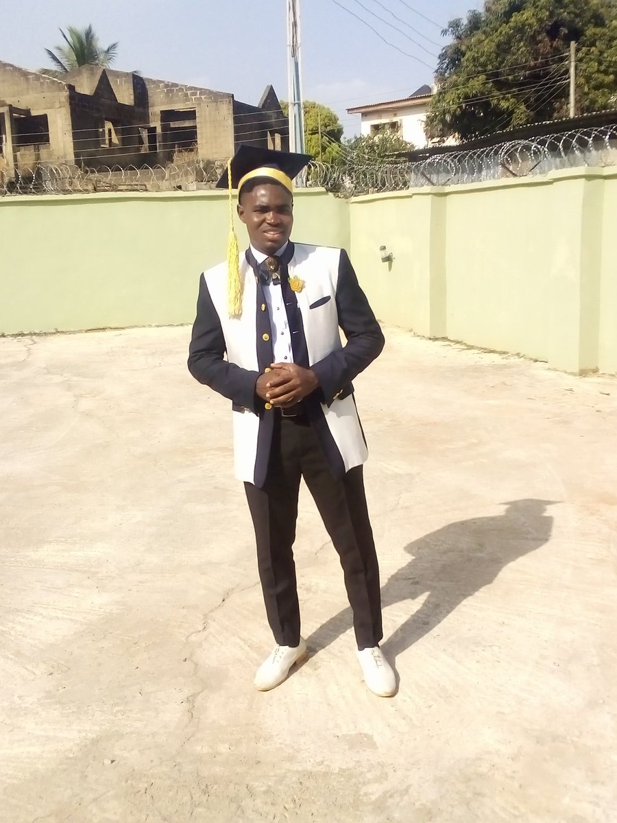 E_Obande's tweet photo. Thank God it's a wrap. B. A holder. 👨🏽‍🎓👨🏻‍🎓🥂 
#DanielGeneration2020
#RUNVirtualConvocation https://t.co/NWbew1wA0K