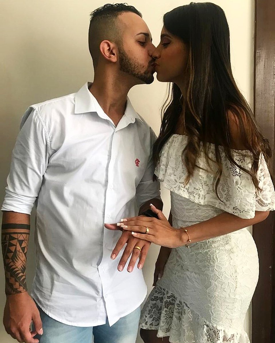 ErikaSilvaa04's tweet photo. Muitas bençãos de Deus pra nós... Enfim Casados ❤️😍 https://t.co/hWL9WcPPgl