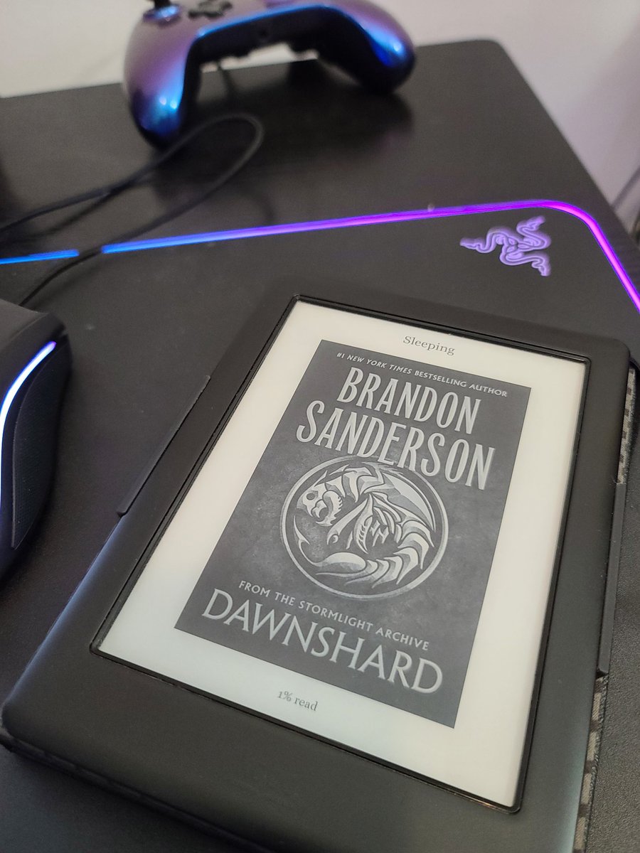 saimrashid's tweet photo. Picked up my copy of #dawnshard!!!  Can't wait to finish work and dig innnn! @BrandSanderson @AizazAhmed https://t.co/ou3jE7oUxE
