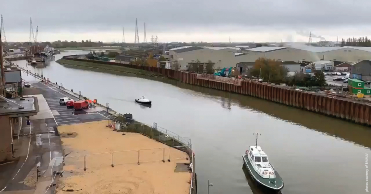 ArcelorMittalSP's tweet photo. Gate and flood wall protecting 14,000 properties in the city of Boston, UK – 6,260 t of steel sheet piles in high steel grades up to S430GP and S460AP, including some HZ/AZ solutions. https://t.co/7NkPFwFYB4 #steelsheetpiles #HZAZ #Bostonbarrier #ArcelorMittal https://t.co/db1tqOqCWH