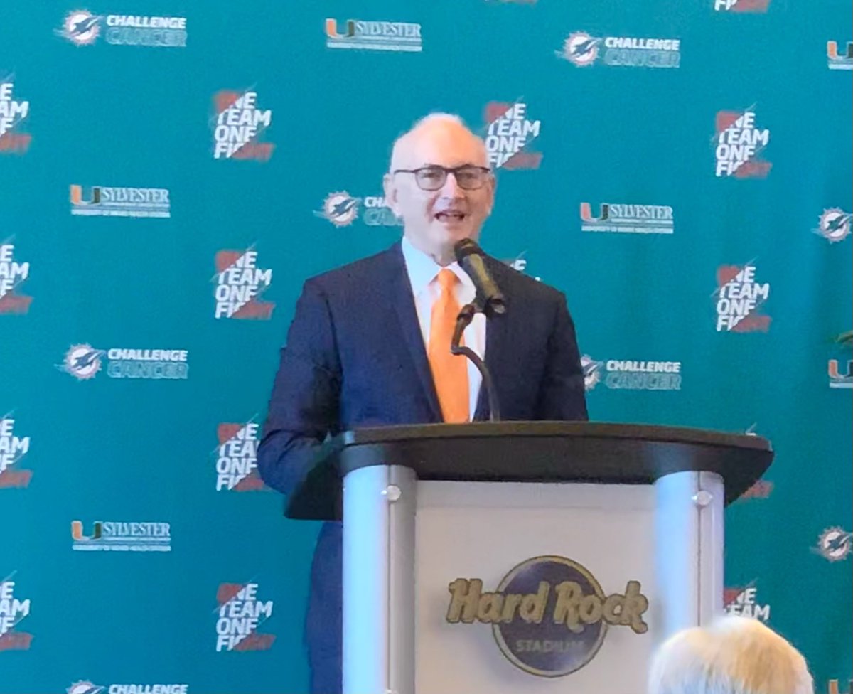SylvesterCancer's tweet photo. Sylvester Director @DrSDNimer says support through @TackleCancer has been instrumental to Sylvester’s ability to build world class research programs that enabled it to achieve #NCIDesignation - making it the only cancer center in South FL with this prestigious designation https://t.co/4U3lVx9072