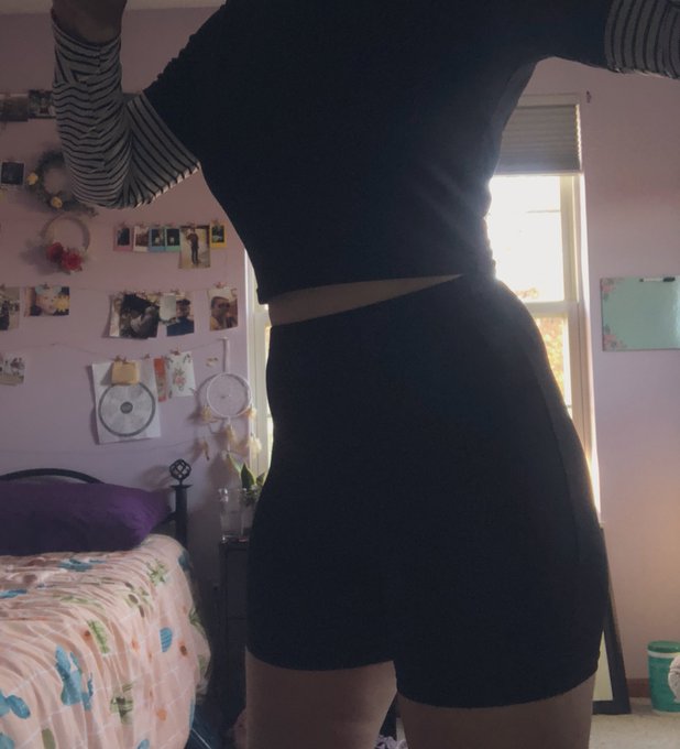 Trying to feel comfortable in the body I have https://t.co/cVHB7uCBW0<a href="/tag/calvinklein"class="tags"><span>#calvinklein</span></a><a href="/tag/thighs"class="tags"><span>#thighs</span></a><a href="/tag/nsfw"class="tags"><span>#nsfw</span></a><a href="/tag/sexworker"class="tags"><span>#sexworker</span></a>