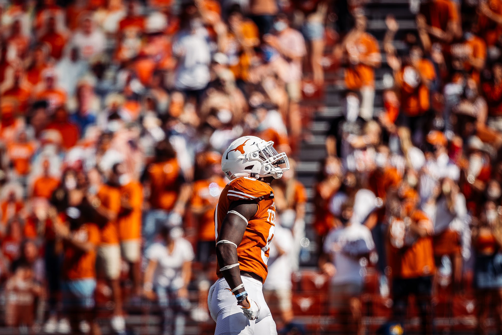 Emei7XZXMAE9liM?format=jpg&name=large