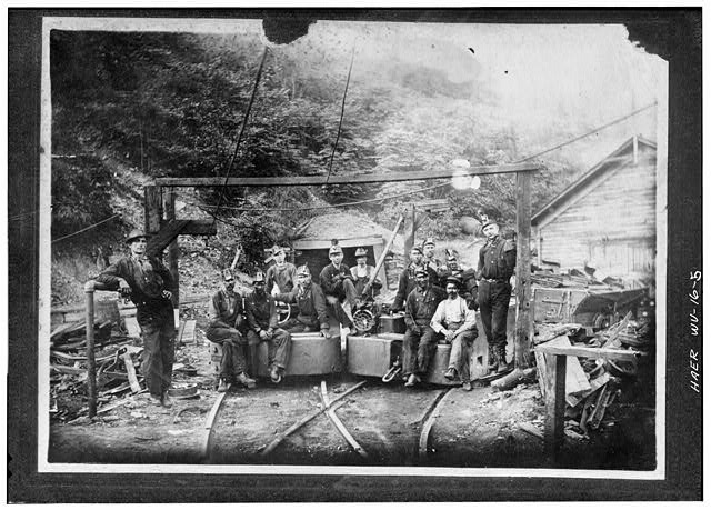 minemaps's tweet photo. Guess which state has the most mine maps in our database (https://t.co/RtdslIbSKf)...
.
.
.
.
.
.
.
.
.
If you guessed #WestVirginia, you're right!  Check out this 1912 photo of #WVminers at a Dellslow, Monongalia County mine. 📸@librarycongress #TriviaTuesday #50YearsofMapping https://t.co/ADqzbZ6RTl