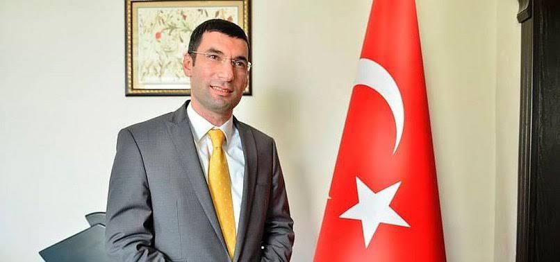 #MuhammedFatihSafitürk tanımaktan gurur ve kıvanç duyduğum meslektaşım, dönem arkadaşım. Şahadetinin 4. yılında ve her daim, sana minnettarız ve duacıyız. Biz senden sonra eksiğiz!Cennet mekan yiğit insan, hatıran bizlerle 🤲🏼❤️🇹🇷