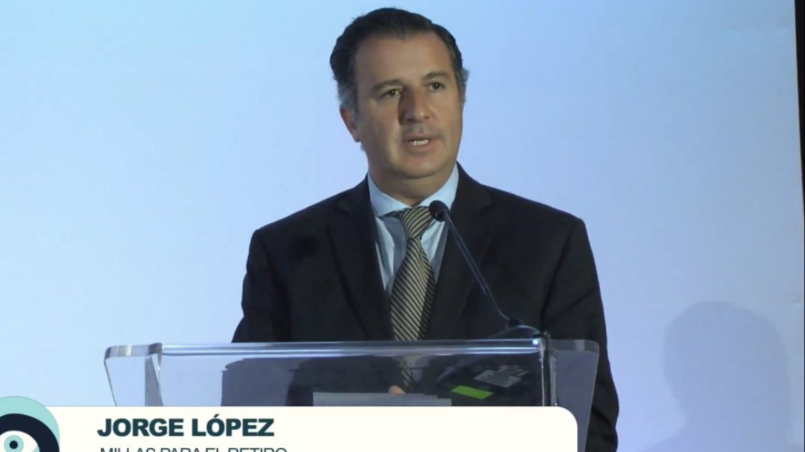 ForoPensiones's tweet photo. “Hoy más que nunca debemos de entender que todos somos todos y todas somos todas y hacer que ahorrar gastando y ahorrar a través del consumo, se convierta en un clásico”
Jorge López, Socio fundador de VITALIS y Director General de Millas para el Retiro.
#FIP2020 https://t.co/oLtHCgF1v2