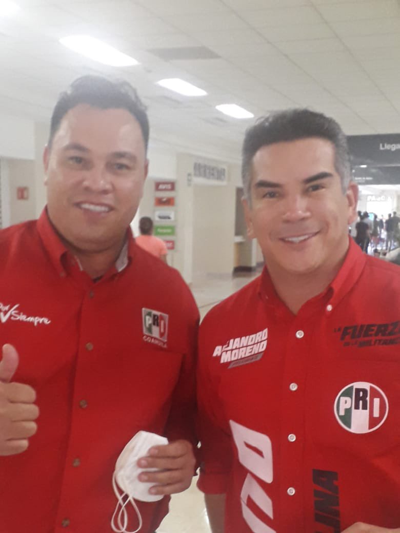 Hectorsoto8's tweet photo. 📌El PRI-PAN-PRD sí van juntos en #Zacatecas por la gubernatura,el #PRI pondrá al candidato, buen paso que dan @yanez_arturo y los priistas, pues el duranguense después de Coahuila,demuestra que aparte de ser amigo de @alitomorenoc es funcional y efectivo cómo delegado regional. https://t.co/QK1yf6l0w5
