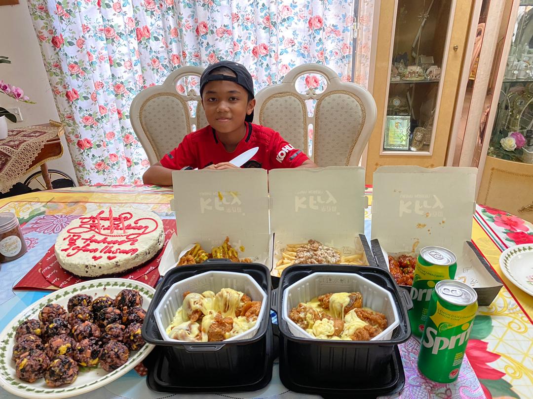 drihsanpstemn's tweet photo. Happy birthday Irfan Ihsan https://t.co/RK8HCXZuI7