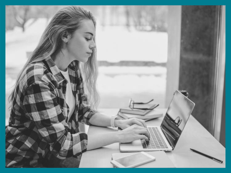 Jobexi3's tweet photo. #Writing_and_Journalism job openings in #Singapore!!
#Senior_Producer, Current Affairs (Insight)
#Scriptwriter, English Drama
#Senior_Content_Editor
#Senior_Visual Journalist, Chinese News
#Digital_News Producer, Digital News
For more detail click here https://t.co/F4Tt6lYr2J https://t.co/9tOEgFgPIR