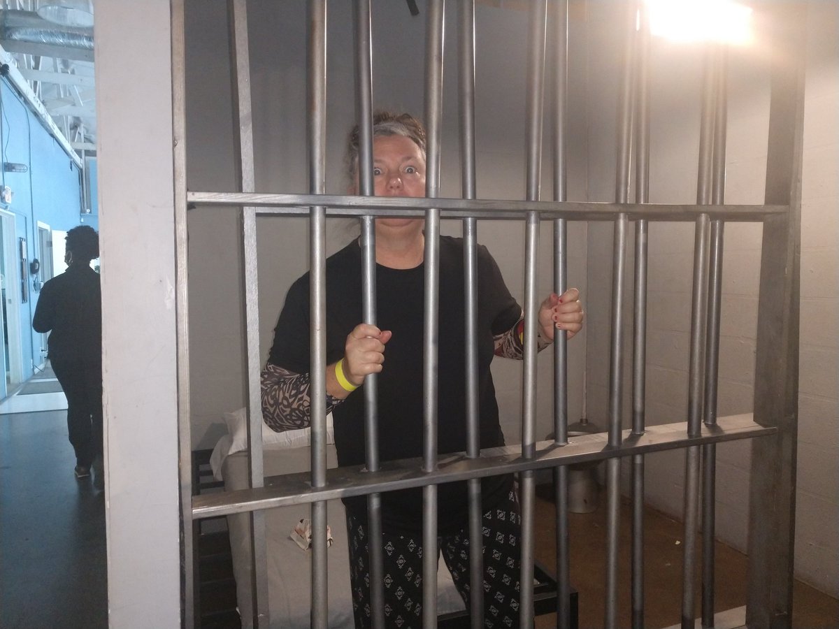 denice_riddle's tweet image. First time behind bars! #filmingfun 
#MakingStarsTalentAgency 
#WithoutAWord