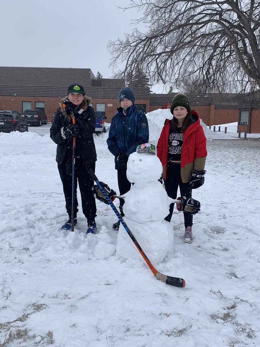 Cɾყʂƚαʅ Aƚƙιɳʂσɳ tweet media