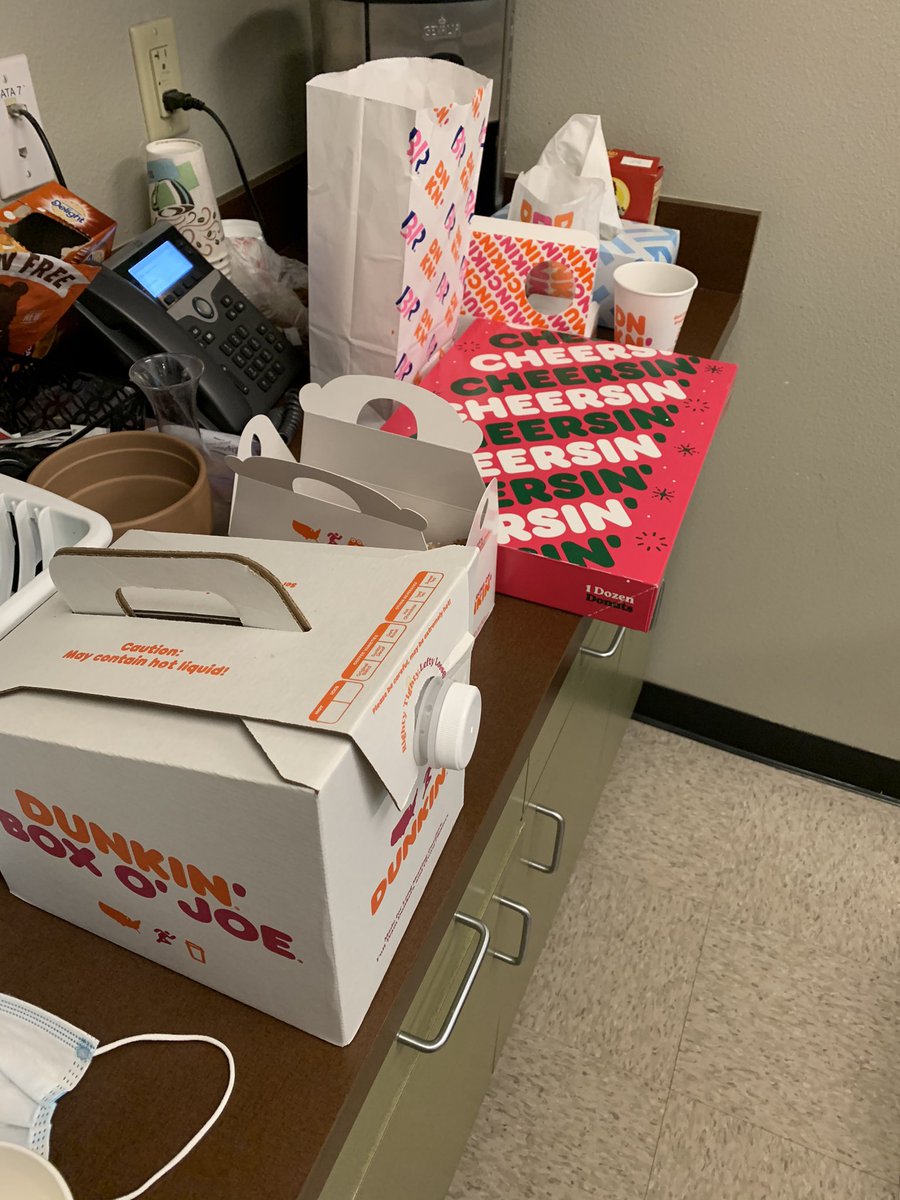 Chandler_PT's tweet photo. We have the best patients! Thank  you for the fuel! 
.
.
.

#ChandlerPT #ChandlerAZ #PhysicalTherapy #chandlerphysicaltherapy #DowntownChandler #GilbertAZ #DowntownGilbert #Rehab #Exercise #Blessed #gochandler #gogilbert #2020BOV #BOVlove https://t.co/AYOn2Q5dcS