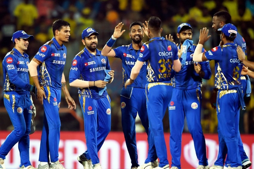mid_day's tweet photo. #IPL2020WithMidday |
#RohitSharma leads from the front as #MumbaiIndians defeat #DelhiCapitals by 5 wickets to win their FIFTH IPL title
For LIVE updates: https://t.co/zw7nJRmUIk
#MIvDC #IPLfinal #IPL2020final https://t.co/MeKsPIjt09