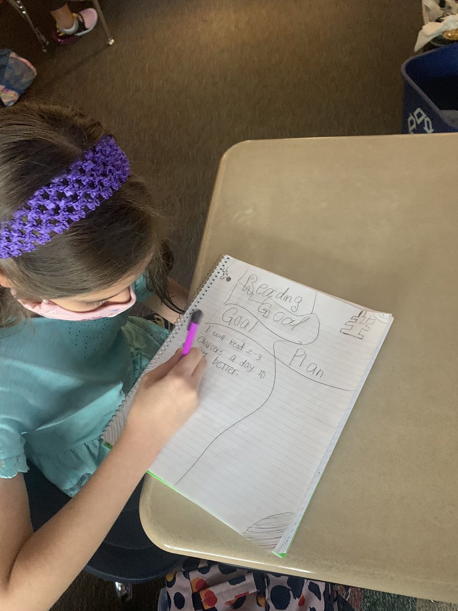 missstarling3's tweet photo. This time of year can be craziness! I’m proud of my readers for taking a moment to reset goals and make a plan of action! https://t.co/sHyQKz9tlD