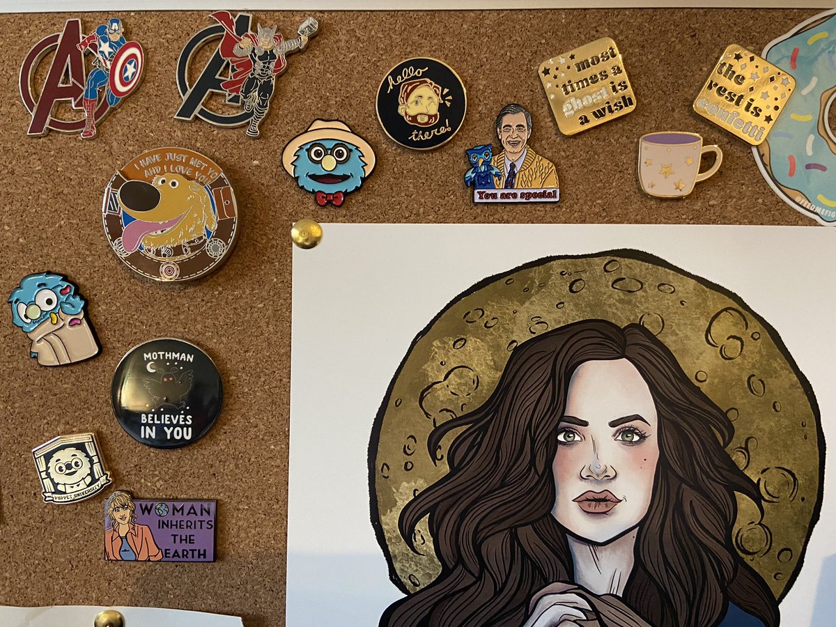 EmLHoffman's tweet photo. Hello, and welcome to my positive influence cork board, which includes an overwhelming amount of representation from @puppethistory for some reason. I don’t regret it. Know Mister Rogers loves you, but also Learn or Perish. #MaybeTheProfessorLovesYouToo #NotRyanTho #SorryRyan https://t.co/9uyorRREzG