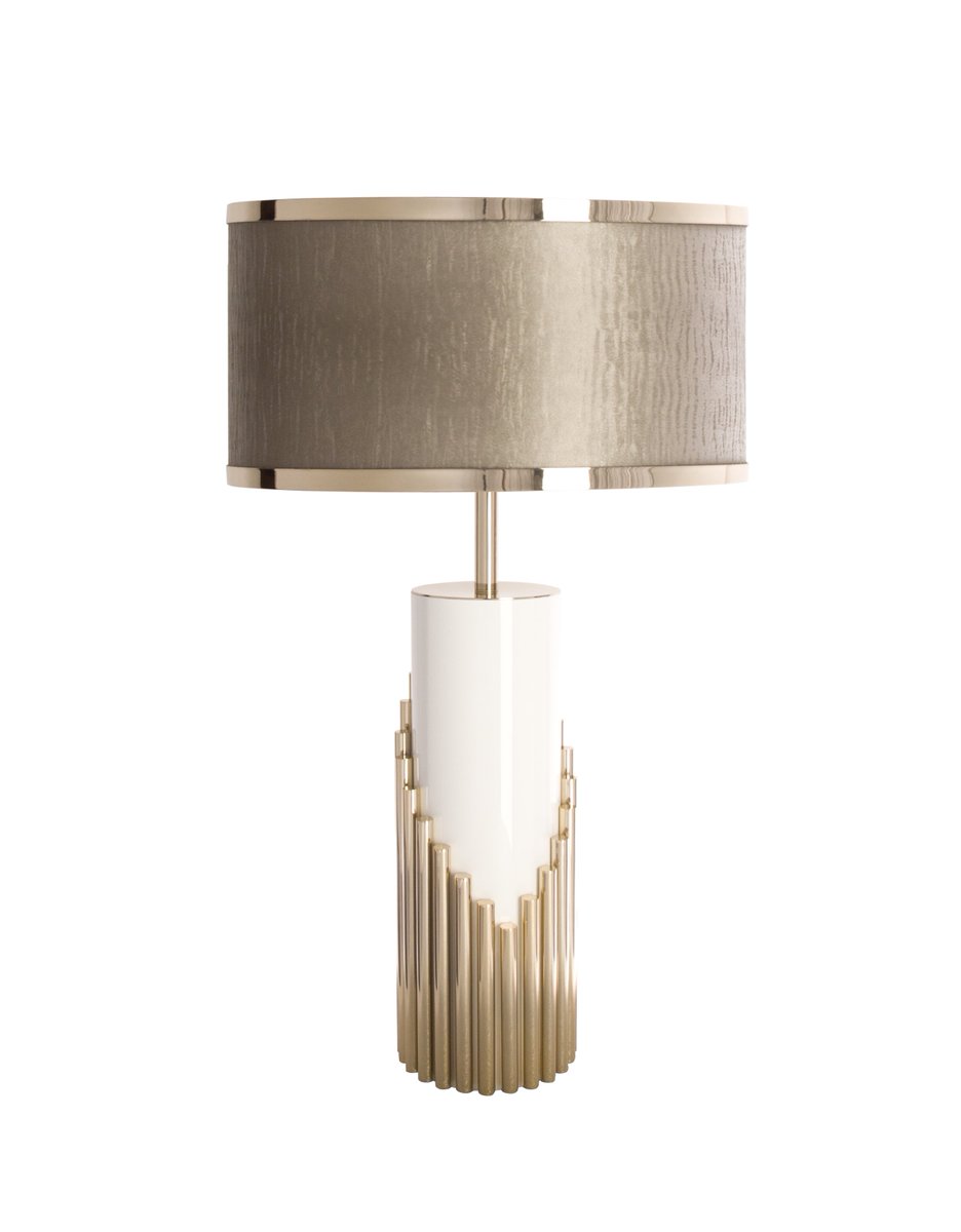 CastroLighting's tweet photo. STREAMLINE COLLECTION✨
VIEW MORE ➡️ https://t.co/2uWmEaeAyq

Interior rendering project by @joao.graphicdesigner

#castrolighting #hallwaydecor #entrancehall #portuguesedesign #designinspiration #homedecor #arquitecture #castrolighting #luxury #luxurylighting #lightingdesign https://t.co/bYP84tcLsf