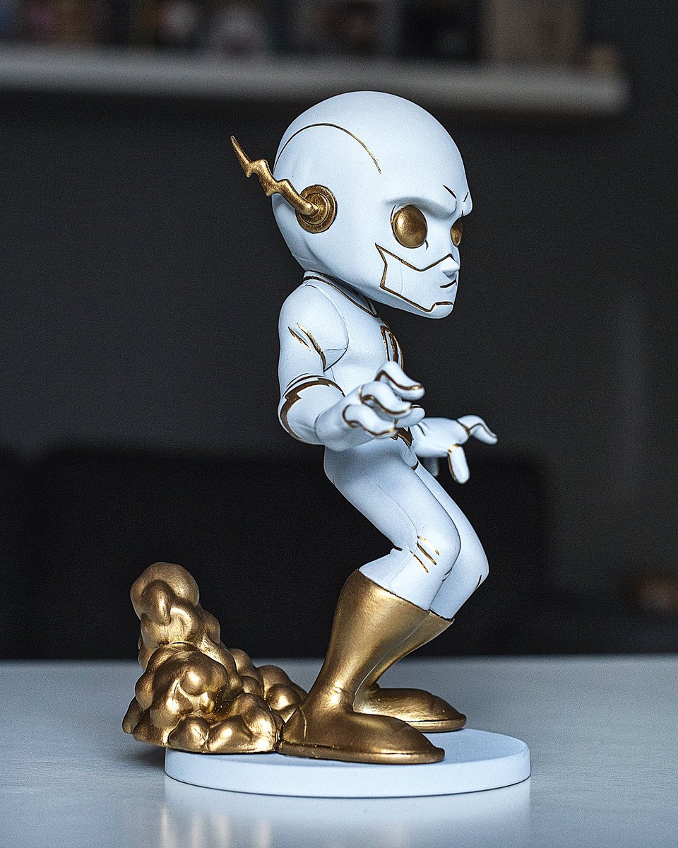 Abber_naffy's tweet photo. Tonight’s custom. White & Gold Flash
It’s been a while since i’ve done a white and gold custom. These always turn out real nice.
Who would you like to see get the white and gold treatment next?
#abbernaffycustom #customtoy #theflash #uminga #chrisuminga #dc #dccollectibles https://t.co/y6emdsNW5D