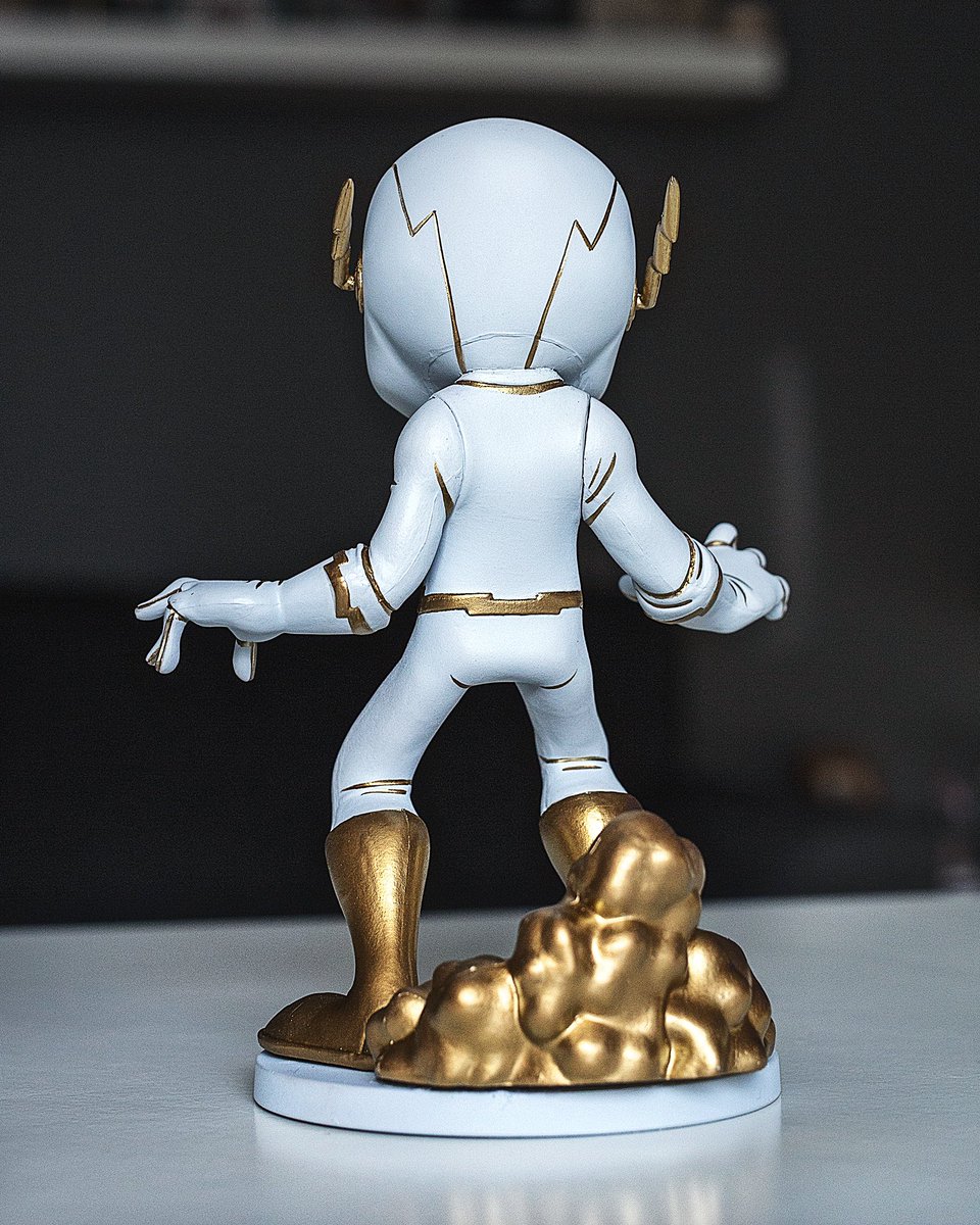 Abber_naffy's tweet photo. Tonight’s custom. White & Gold Flash
It’s been a while since i’ve done a white and gold custom. These always turn out real nice.
Who would you like to see get the white and gold treatment next?
#abbernaffycustom #customtoy #theflash #uminga #chrisuminga #dc #dccollectibles https://t.co/y6emdsNW5D