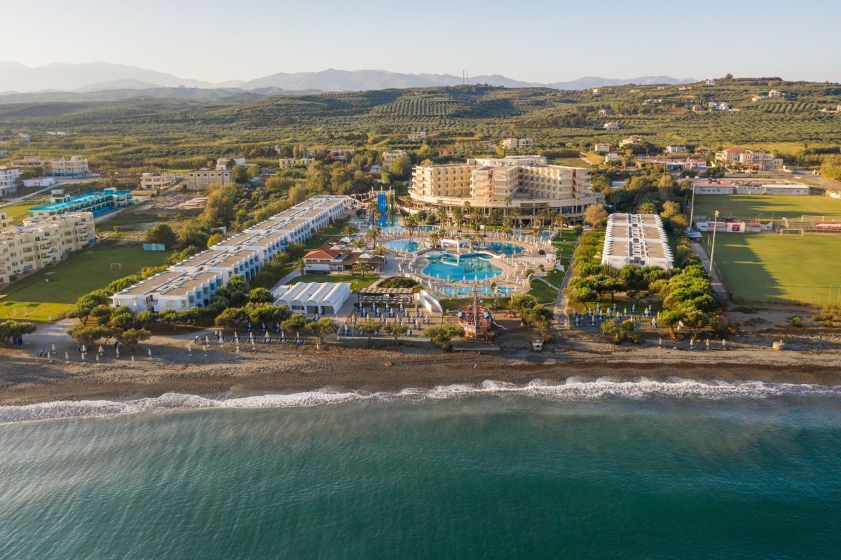 Apple Leisure Group Expands to #Greece, Takes Over Management of Three #Hotels  buff.ly/3lhshQZ <a href="/AppleLeisureGr/">Apple Leisure Group</a> #hospitality #GreekTourism #travel #ttot
