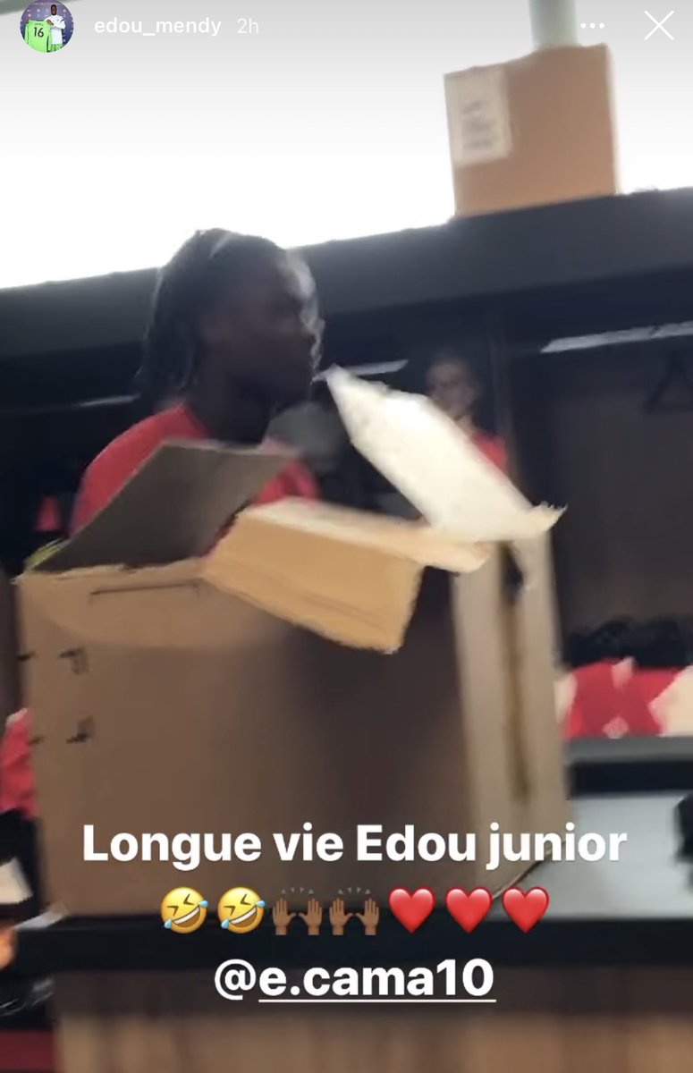 TucheIBall's tweet photo. #OperationCamavinga #AgentMendy 🧤 https://t.co/vYofpzoHXH