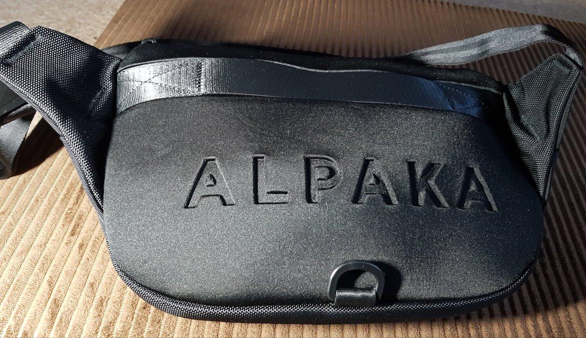 🔥
My new @AlpakaGear EDC bag arrived today, very nice - the Bravo X sling, with 6L of storage space.

#AlpakaBags #AlpakaGear #Bags #MessengerBags #SlingBags #Crossbody #Unisex #EDC #EveryDayCarry #CutProof #AntiTheft #USB #ManBags #Fashion #Style  #Accessories #Gadgets #HotItem