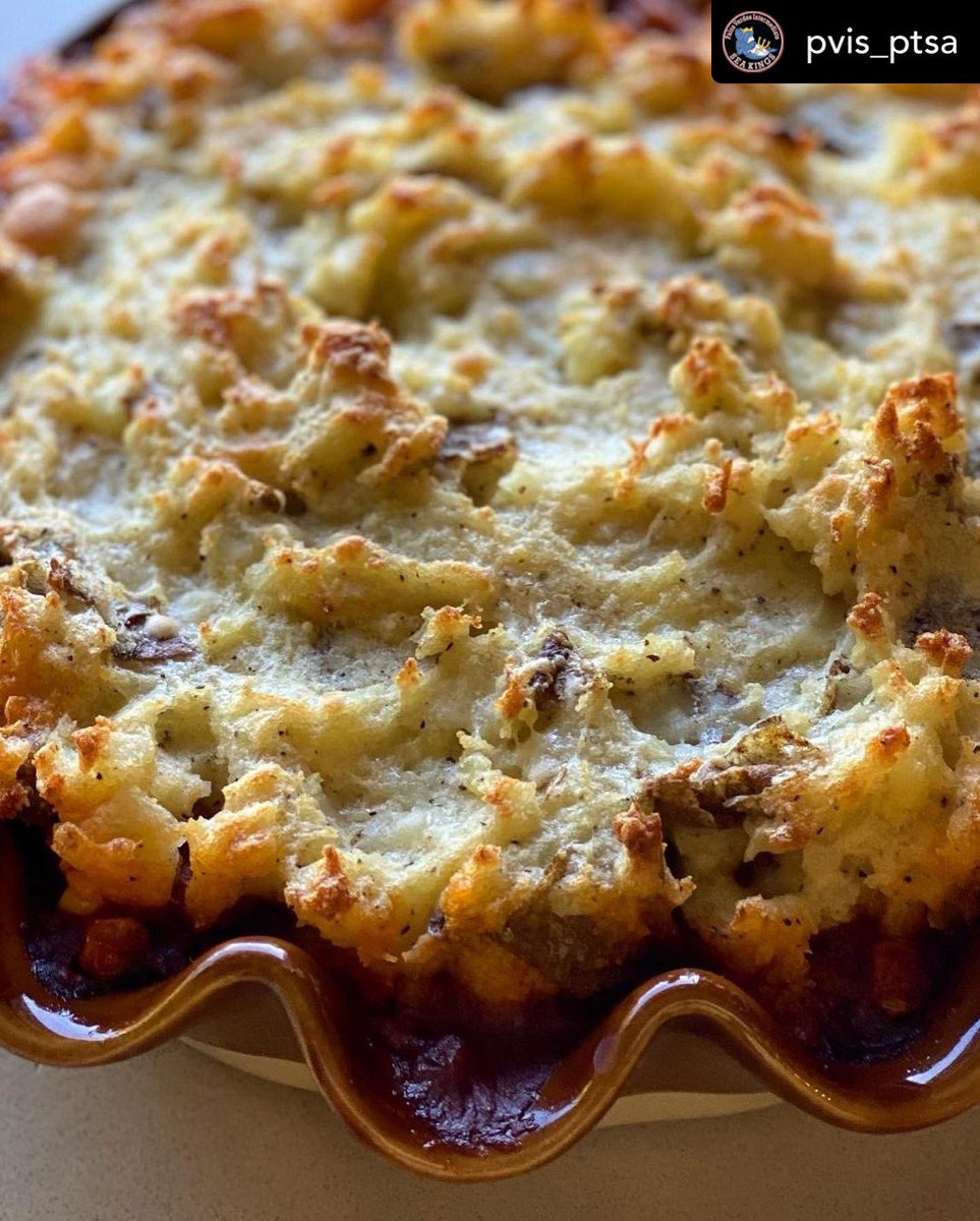 Principal_PVIS's tweet photo. Wow! Mrs. Scott’s chef class with another beautiful meal! This savory Cottage Pie is perfect for cooler weather! We are putting this recipe on repeat fall through winter! It's a winner 🥧 TY PVIS PTSA for your support! #EvryStuEvryDay #chefclass #kidsthatcook #pvisproud https://t.co/2mr4kj0VTl
